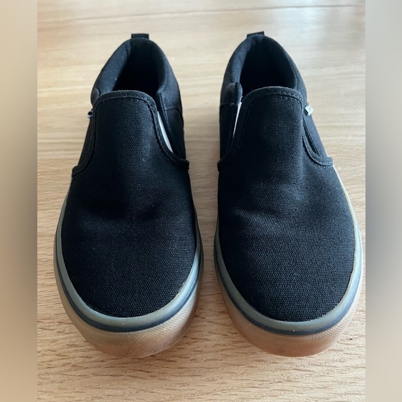 Vans Asher Black Slip-On Shoes - Picture 4 of 11